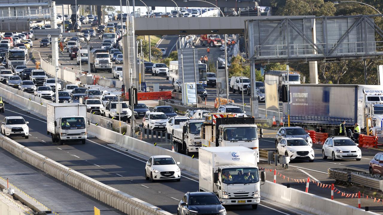 Harbour Tunnel reopens after commuter chaos