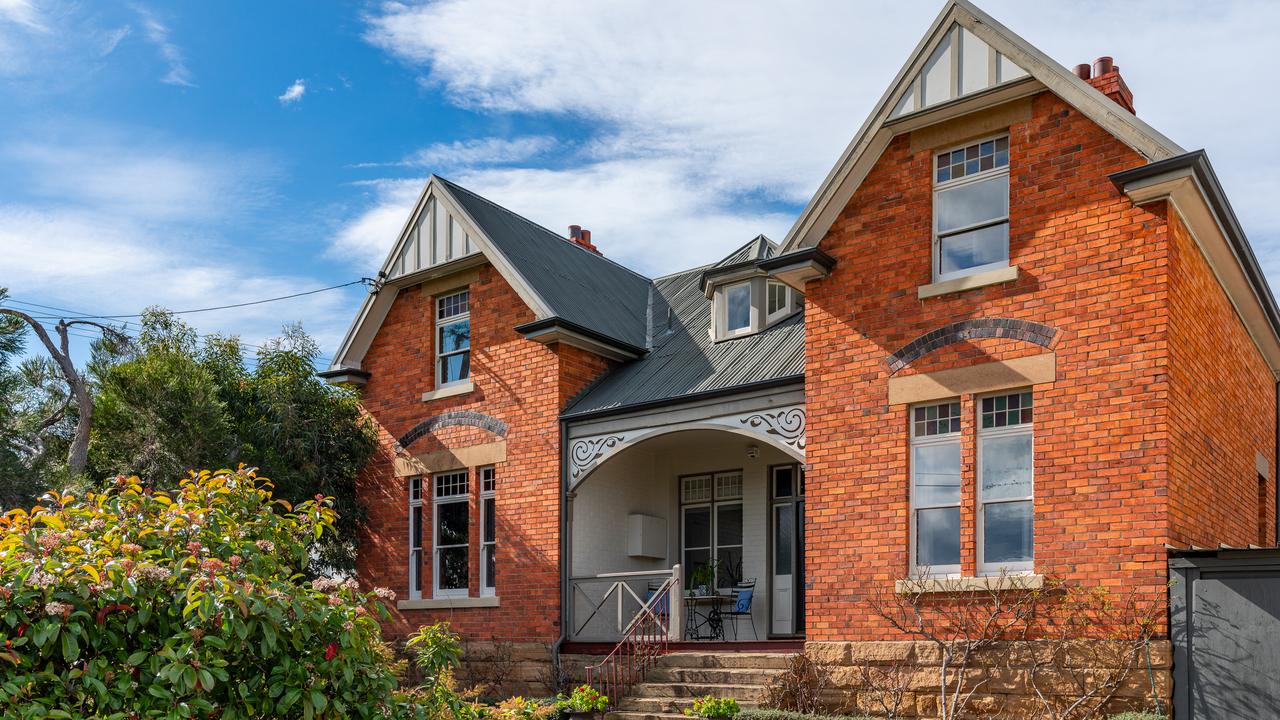 While currently undisclosed, the sale of No.89-91 Cambridge Road, Bellerive was one of the best of the month.