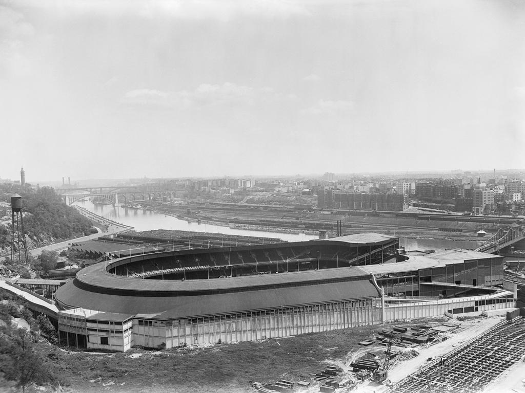 New York City Photography Black and White: The Yankee Stadium 4 Train  Station at 161st Street