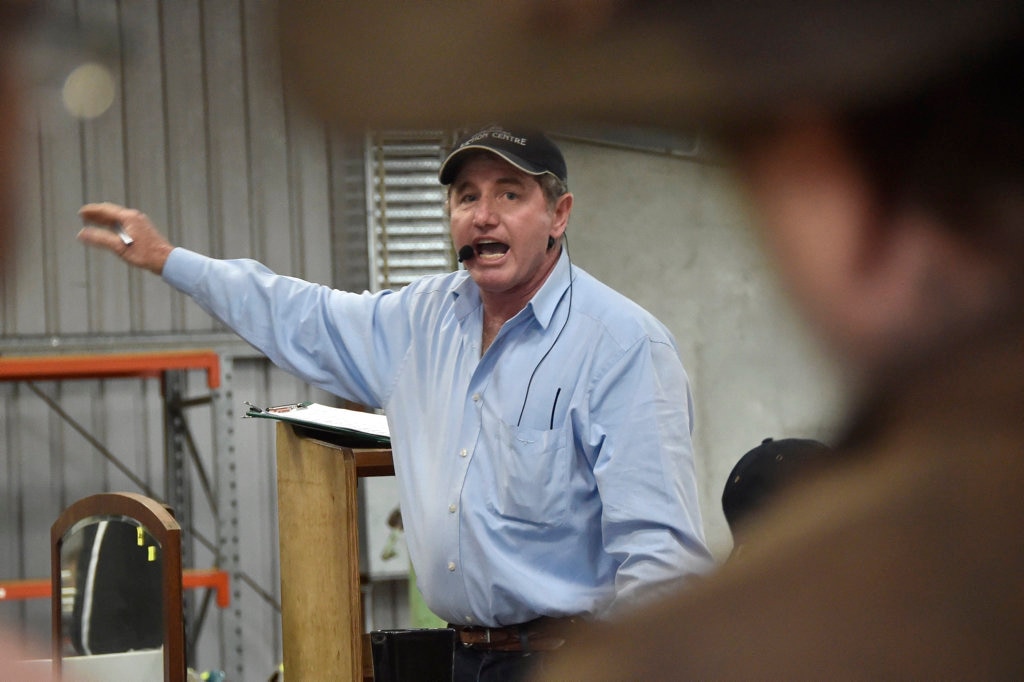 Auctioneer, Pat Dunne conducts the last auction at the Toowoomba Auction Centre in Rocla Court. July 2018. Picture: Bev Lacey