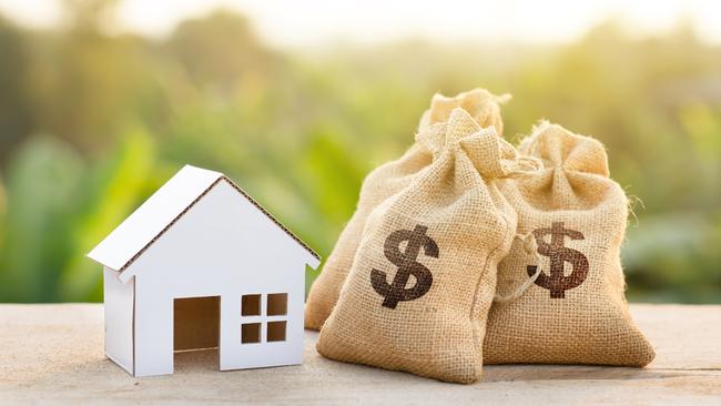 Housing is a major expense for Australian households at the moment.