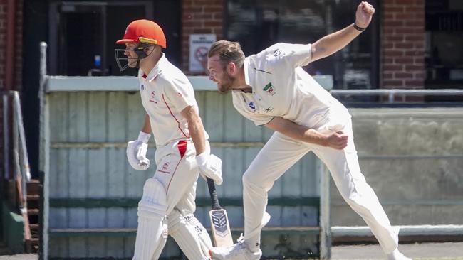 Caulfield bowler Lachlan Graf. Picture: Valeriu Campan