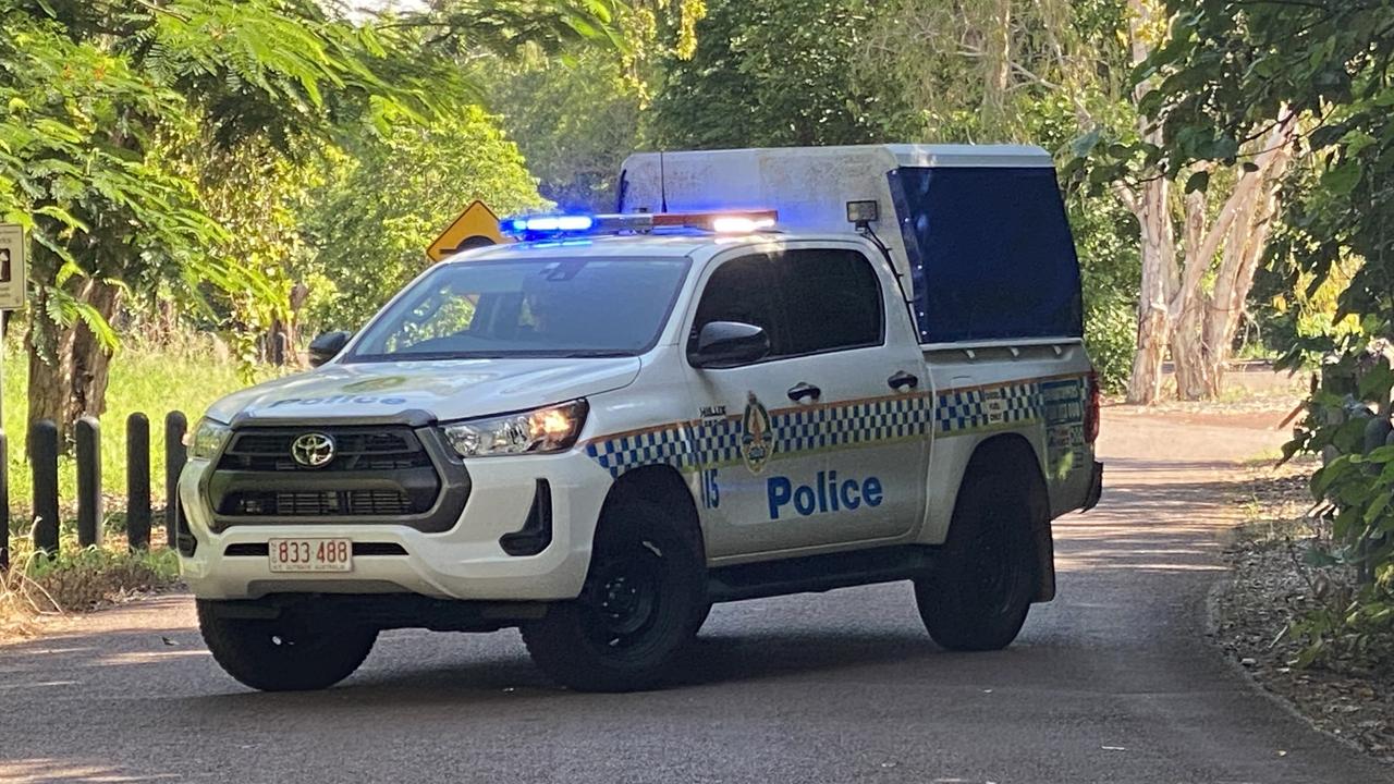 Police tracking NT teenager after escaping custody