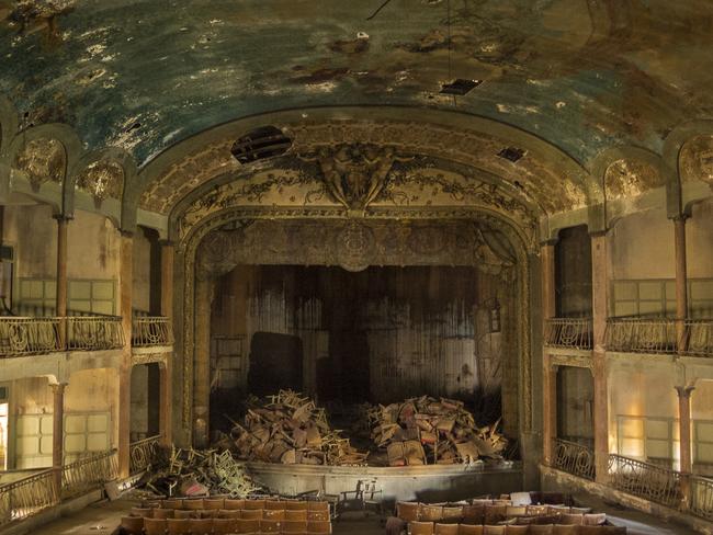 Lopez Lumeras from Spain took this image of Teatro Cervantes de Tánger. The venue hosted great opera singers such as Maria Callas and Enrico Caruso in the 1920s, and became a cinema in the 1960s. It was shut in the 1980s and has remained so, ever since.