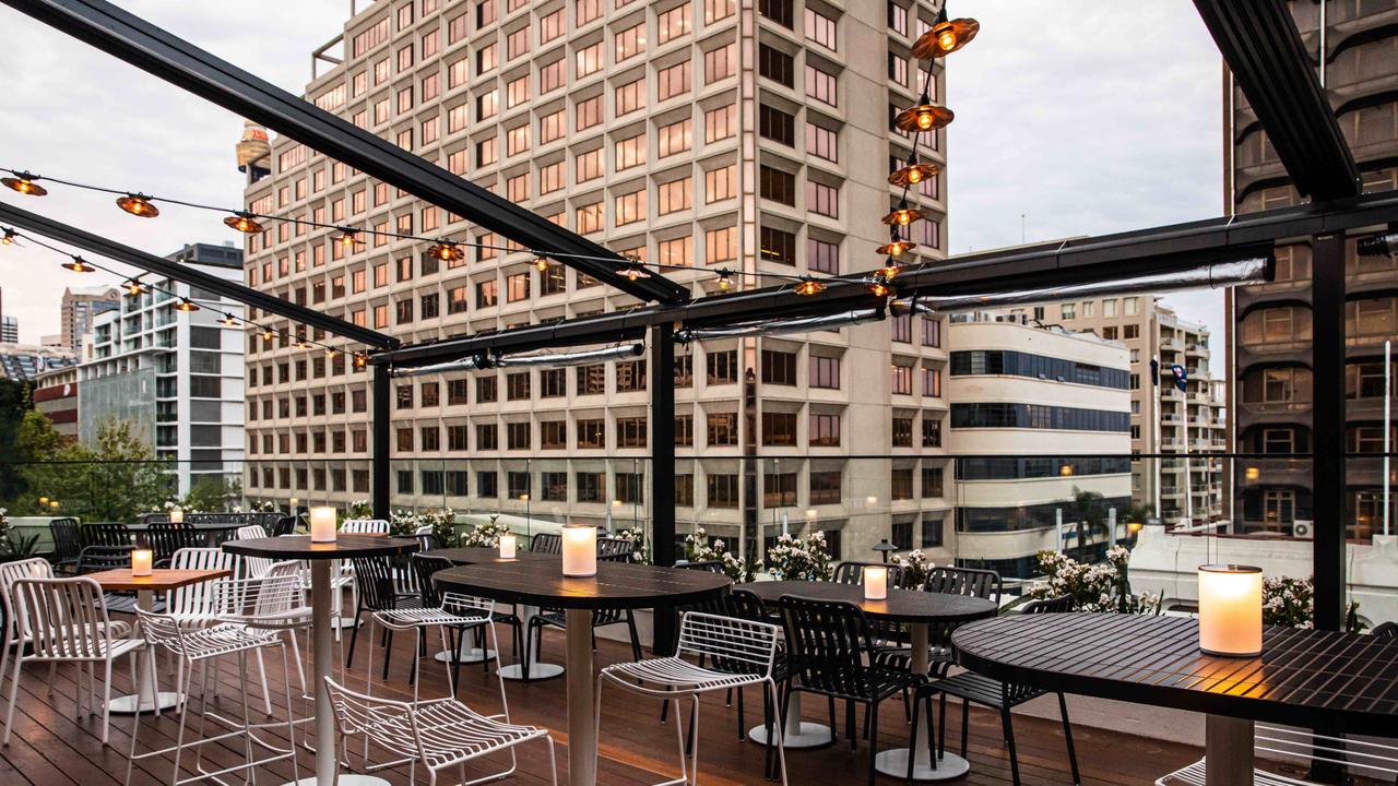 27-best-rooftop-bars-in-sydney-man-of-many