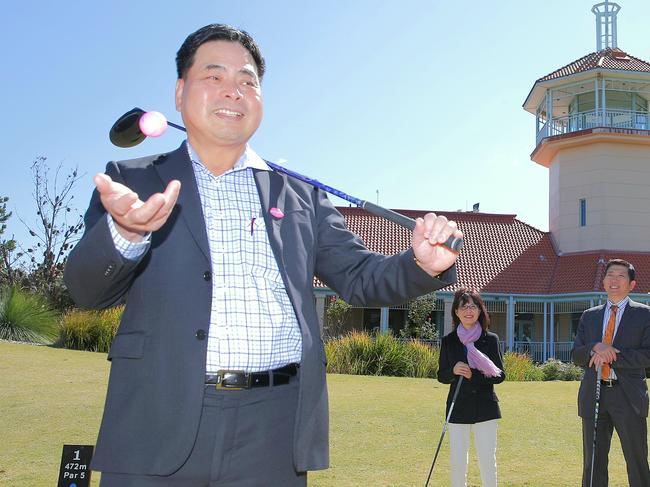 Pink Hope Charity Golf Day at Terrey Hills golf Club. Local business nature's way will be donating to the pink hope charity. L-R: Alex Wu ( Nature's Care MD), Jina Chen ( Co-Founder and MD natures care), Larry Chen ( Chairman of Taiwanese Chamber of Commerce), Krystal Barter (Founder of Pink Hope).