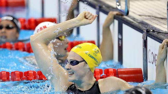 Cate Campbell celebrates Australia’s gold in the 4x100m relay in Rio.