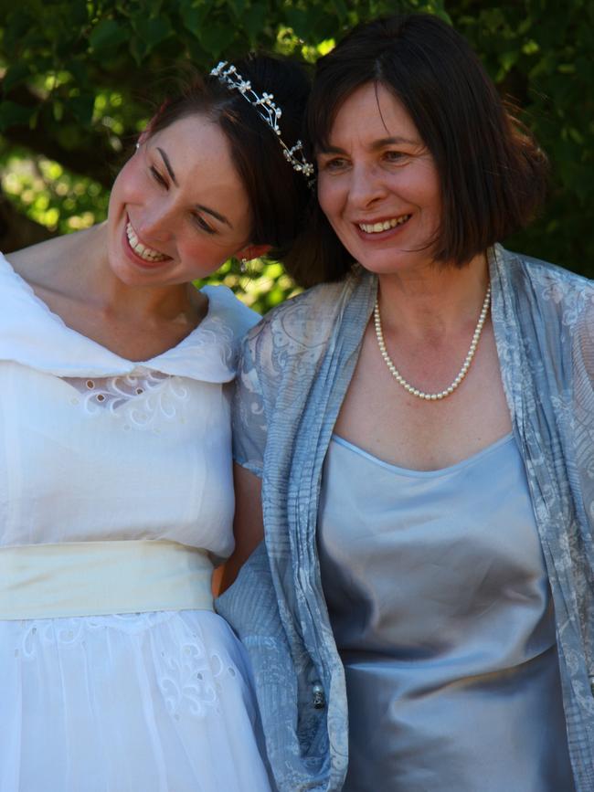 Sarah Bowles and her mum Susan Neill-Fraser at Sarah's wedding in November 2007.