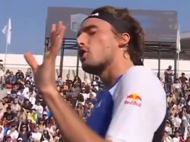 Stefanos Tsitsipas explodes over time violation