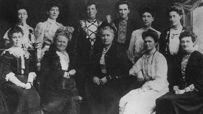 Rose Scott (centre front) with the Women’s Political and Educational League in 1903.