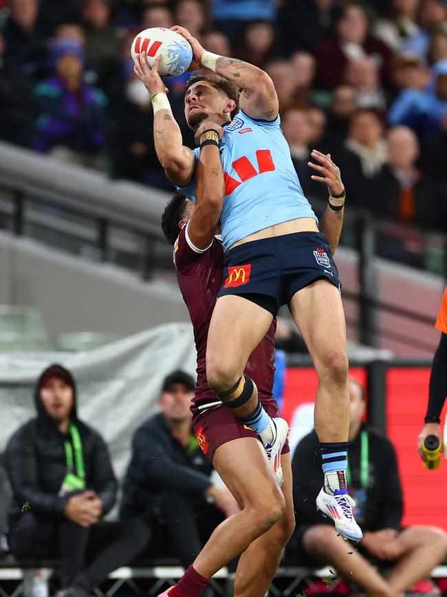 Lomax’s awesome grab. (Photo by Quinn Rooney/Getty Images)