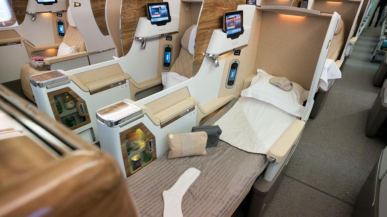 Perth man sues Emirates over disgusting 3240 business class