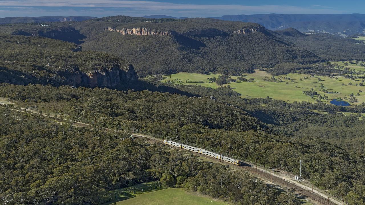 A train passes through picturesque Mount Victoria. Picture: Destination NSW
