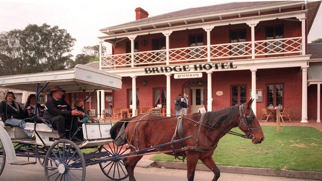 Olympic torch relay passes The Bridge Hotel in Echuca in 2000.