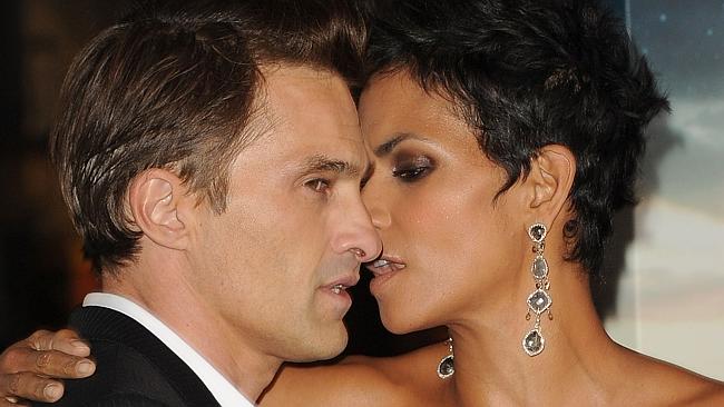 Halle Berry's Ex-Husband Posts Twitter Rant About Long-Ago Marriage