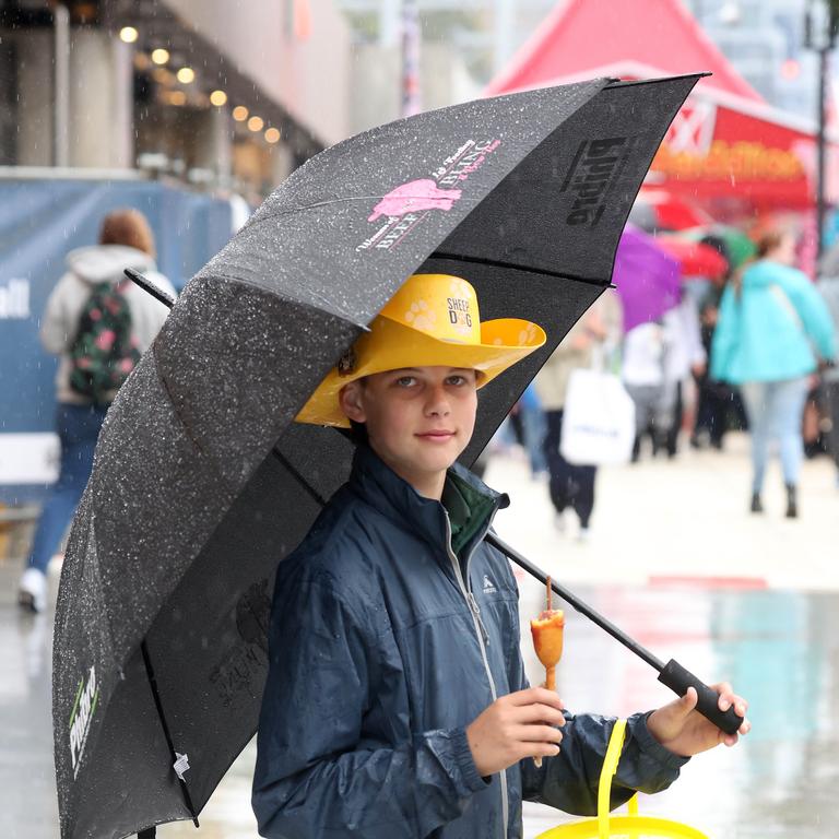 Jack Kowaltzke, 13 of Gatton, was smart enough to dress appropriately. Picture: Liam Kidston