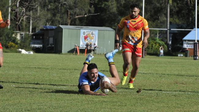 The Seahorses go over. Photo: Tim Jarrett