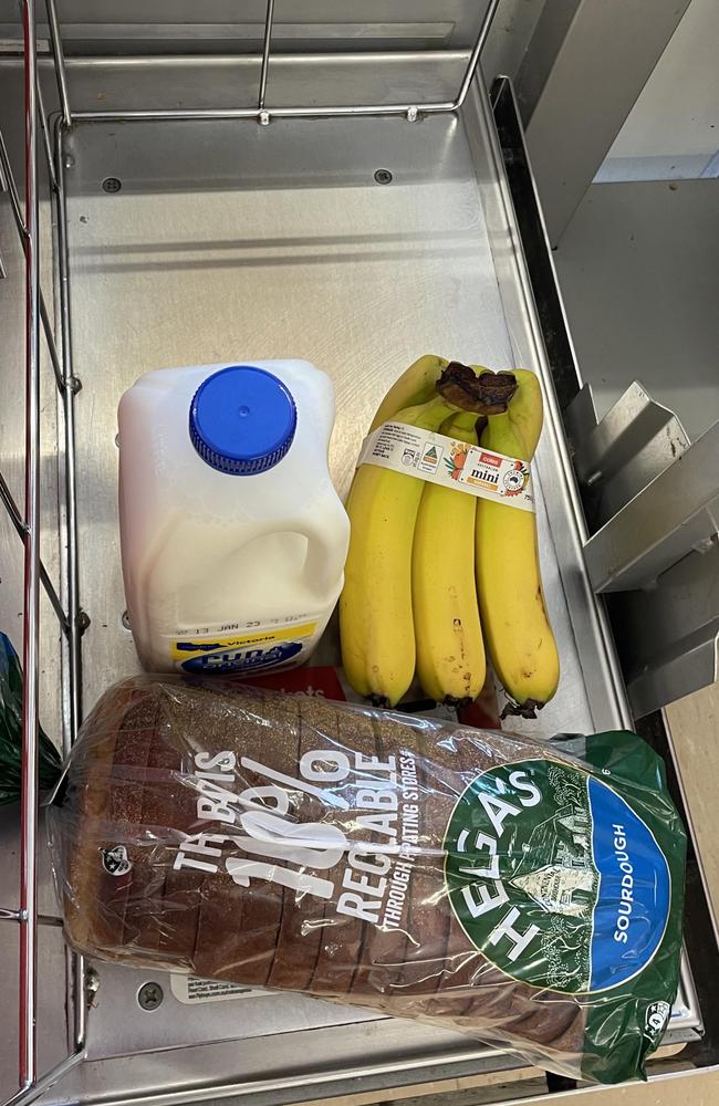 A frustrated shopper has summed up Australia’s outrageous cost of living in a single image of their trolley at the supermarket. Source: u/braydi___