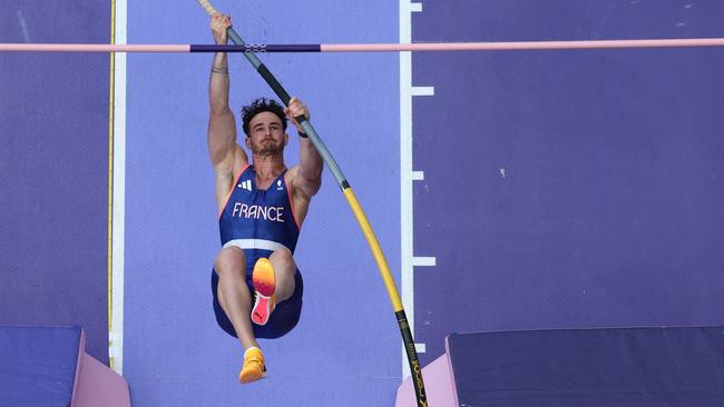 Anthony Ammirati was successful at the first two heights. Photo by Richard Heathcote/Getty Images.