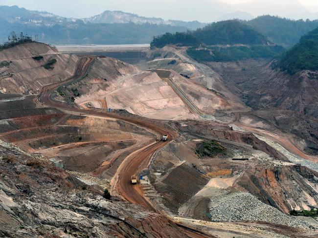 The Samarco mine disaster in Brazil resulted in 19 deaths and 700 destroyed homes in 2015.