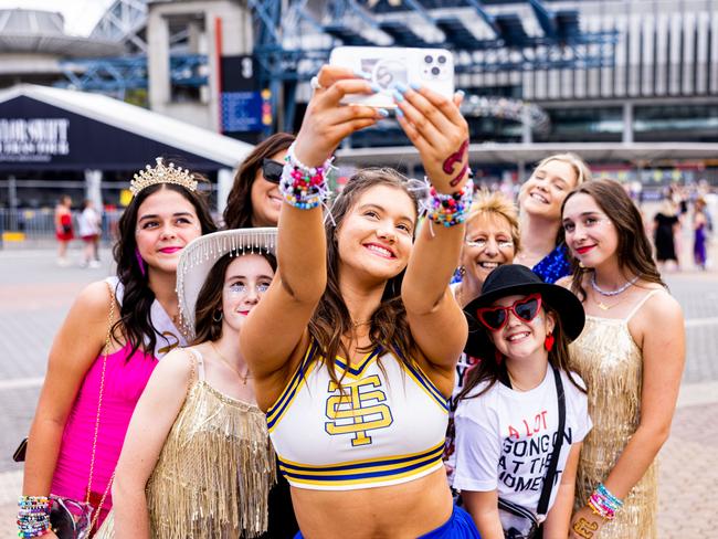 SYDNEY, AUSTRALIA. NewsWire Photos. FEBRUARY 26th, 2024. Percival Family arriving for the 4th and last Taylor Swift Concert at Olympic Park Picture: NCA NewsWire/ Ben Symons