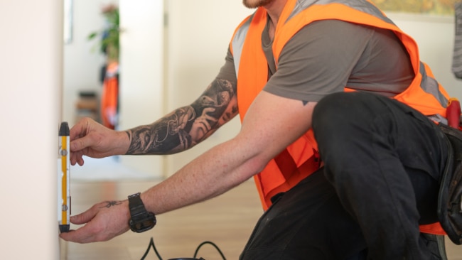 Aussie tradie etiquette has woman confused