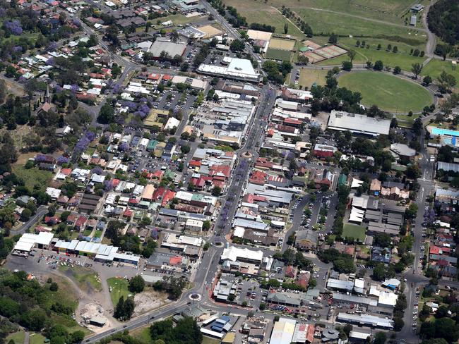 Airborne Aviation at Camden Airport gave our photographer Robert Pozo a ride in a small plane over Argyle St, Camden. #SnapSydney2016 #SnapMacarthur #SnapSydney