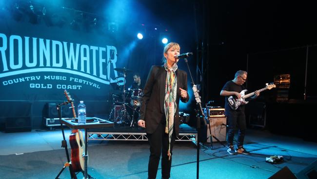 Groundwater at Broadbeach. Photo of Suzanne Vega performing. Photo by Richard Gosling