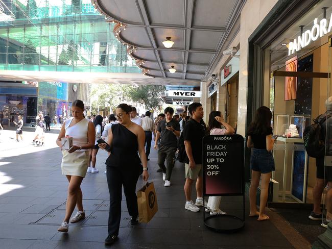 SYDNEY, AUSTRALIA : NewsWire Photos - NOVEMBER 26 2024; Black Friday sales start early in Pitt Street Mall, the main shopping district in the CBD in Sydney in Sydney. Picture: NewsWire / Gaye Gerard