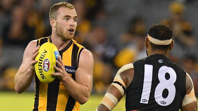 Tom Mitchell had another 50-disposal game against the Magpies. Picture: AAP