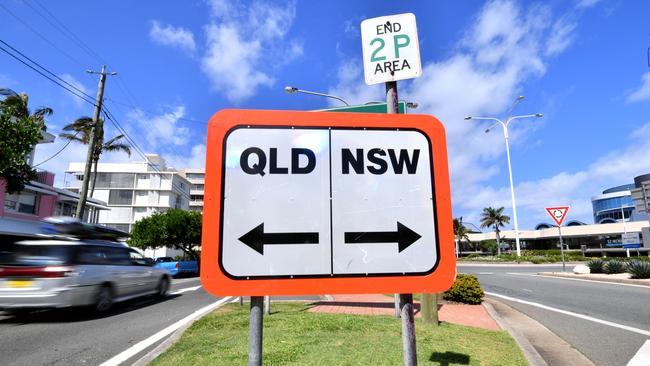 Tens of cars streamed across the border when it was reopened to all parts of NSW on Monday. Picture: NCA NewsWire / Dan Peled