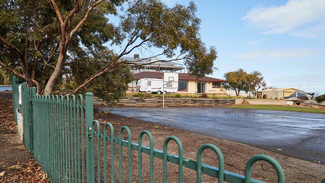 McConnell Ave reserve court in Marino. Picture: AAP/Matt Loxton