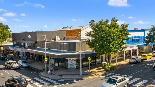 123 Bay Tce, the former home of M4A1 Gel Blasters, is now up for lease.