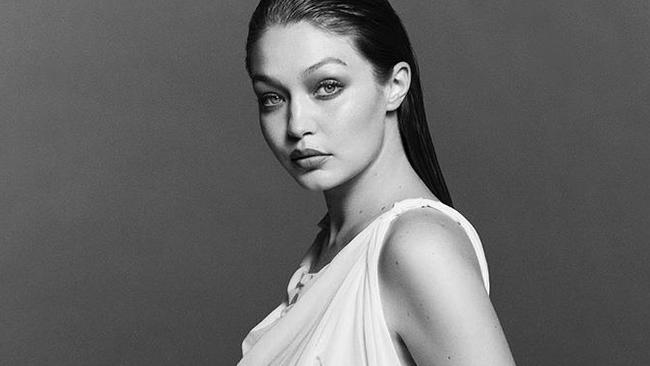 Gigi Hadid has uploaded several beautiful photos from a pregnancy photo shoot.