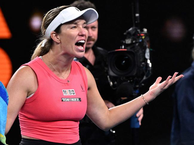 USA's Danielle Collins celebrates victory over Australia's Destanee Aiava after their women's singles match on day five of the Australian Open tennis tournament in Melbourne on January 16, 2025. (Photo by WILLIAM WEST / AFP) / -- IMAGE RESTRICTED TO EDITORIAL USE - STRICTLY NO COMMERCIAL USE --