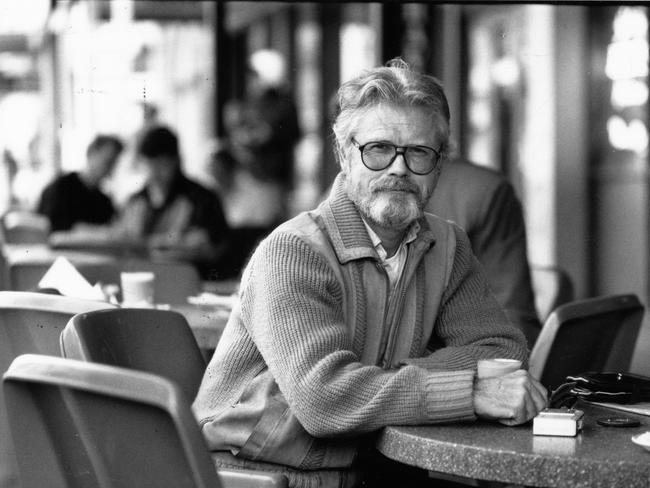 Rodney Hall as chief of Australia Council, at Alfresco’s, Rundle Street, Adelaide, in 1991.