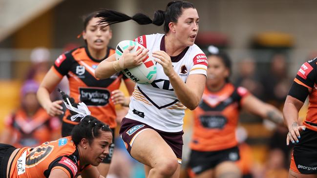 SYDNEY, AUSTRALIA - AUGUST 25:  Romy Teitzel of the Broncos runs with the ball during the round five NRLW match between Wests Tigers and Brisbane Broncos at Leichhardt Oval on August 25, 2024 in Sydney, Australia. (Photo by Matt King/Getty Images)