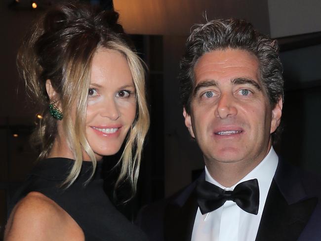 MIAMI BEACH, FL - MAY 15: Elle McPherson (L) and Jeffrey Soffer during Pritzker Architecture Prize 2015 at New World Symphony on May 15, 2015 in Miami Beach, Florida. (Photo by John Parra/Getty Images for Pritzker Architecture Prize)