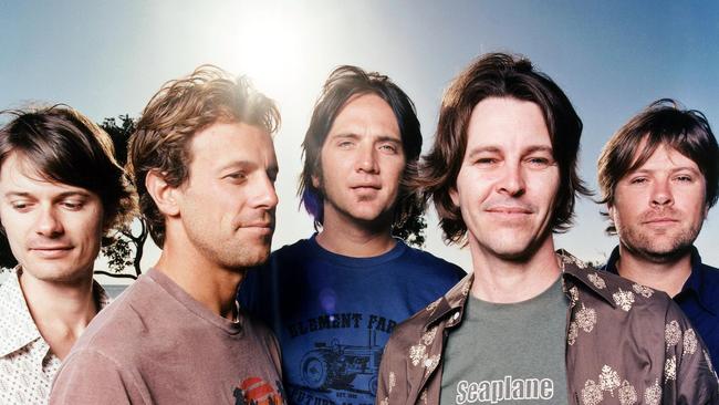 SMART DAILY. Australian band Powderfinger.