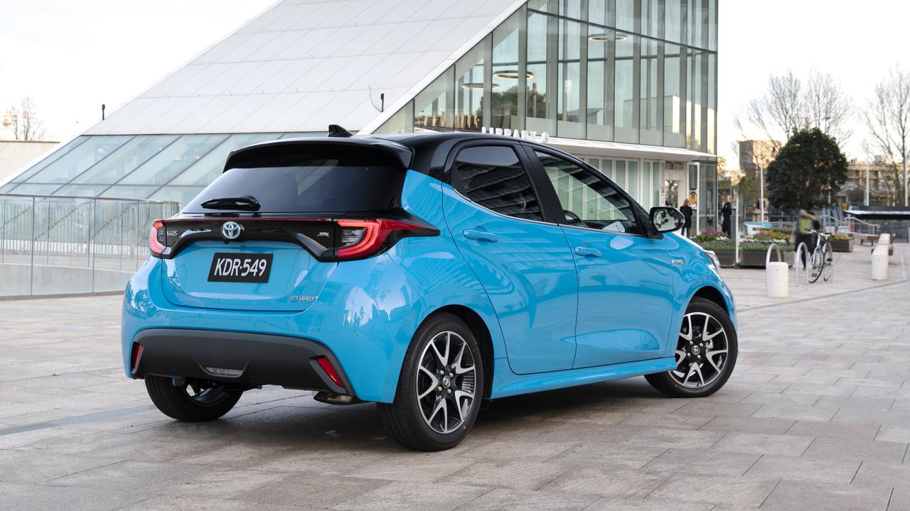 2020 Toyota Yaris Hybrid Review Hyper Efficient Small Car Gets Bug