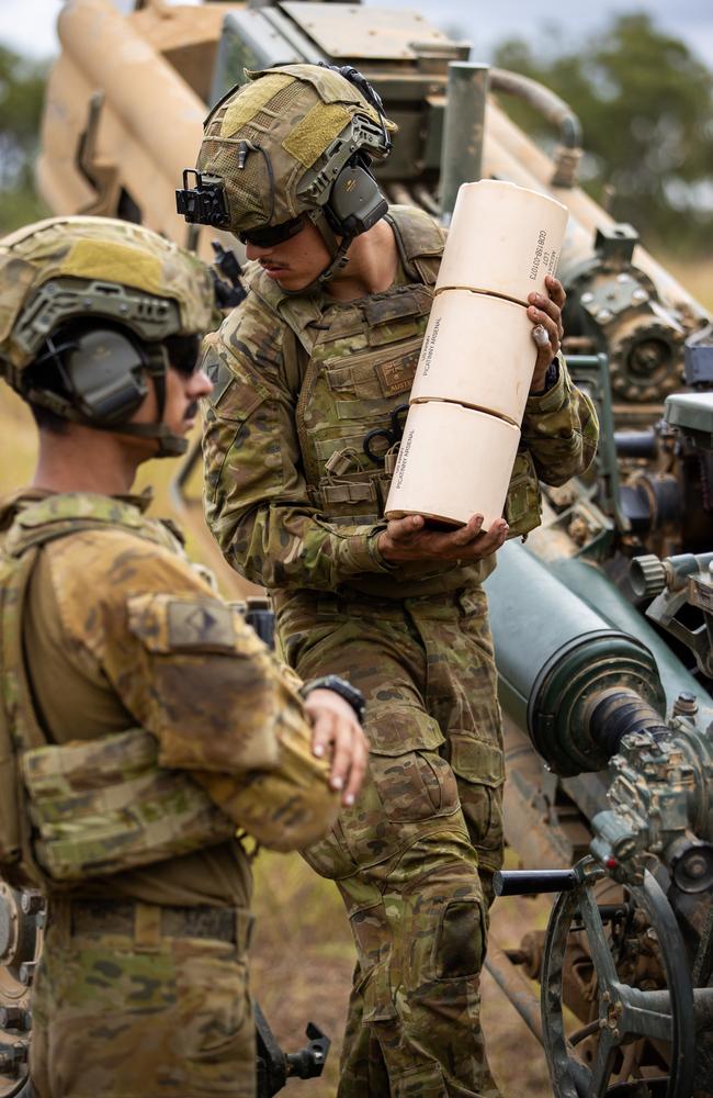 Troops train for ‘danger close’ artillery precision in Townsville ...