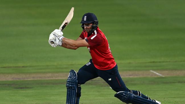 Dawid Malan of England hits a boundary during the 3rd Twenty20 International between South Africa and England at Newlands Cricket Ground on December 01, 2020 in Cape Town, South Africa. (Photo by Shaun Botterill/Getty Images)