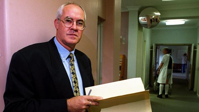 MAY 21, 1999: NSW magistrate Jeff Linden at Lismore's Richmond Centre.