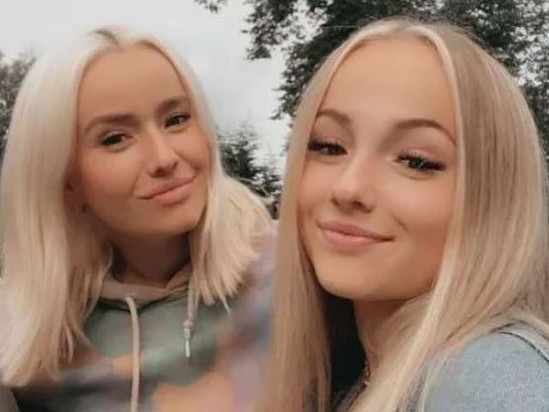 The 19-year-old is the daughter of British soap star Sammy Winward and England soccer star David Dunn. Picture: Instagram/MiaKateRose