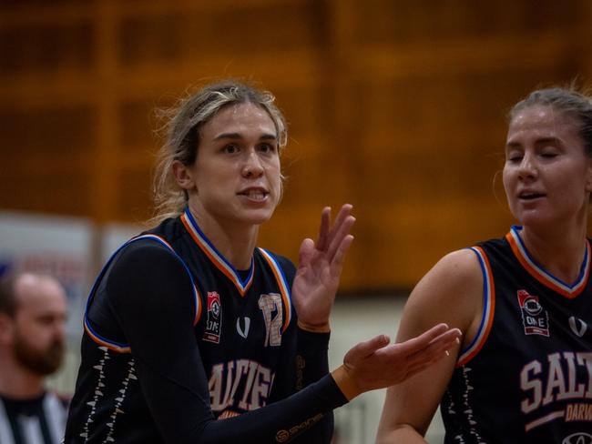 Erin Bollmann had a massive 11 rebounds and 10 assists. Picture: Ben Thompson.