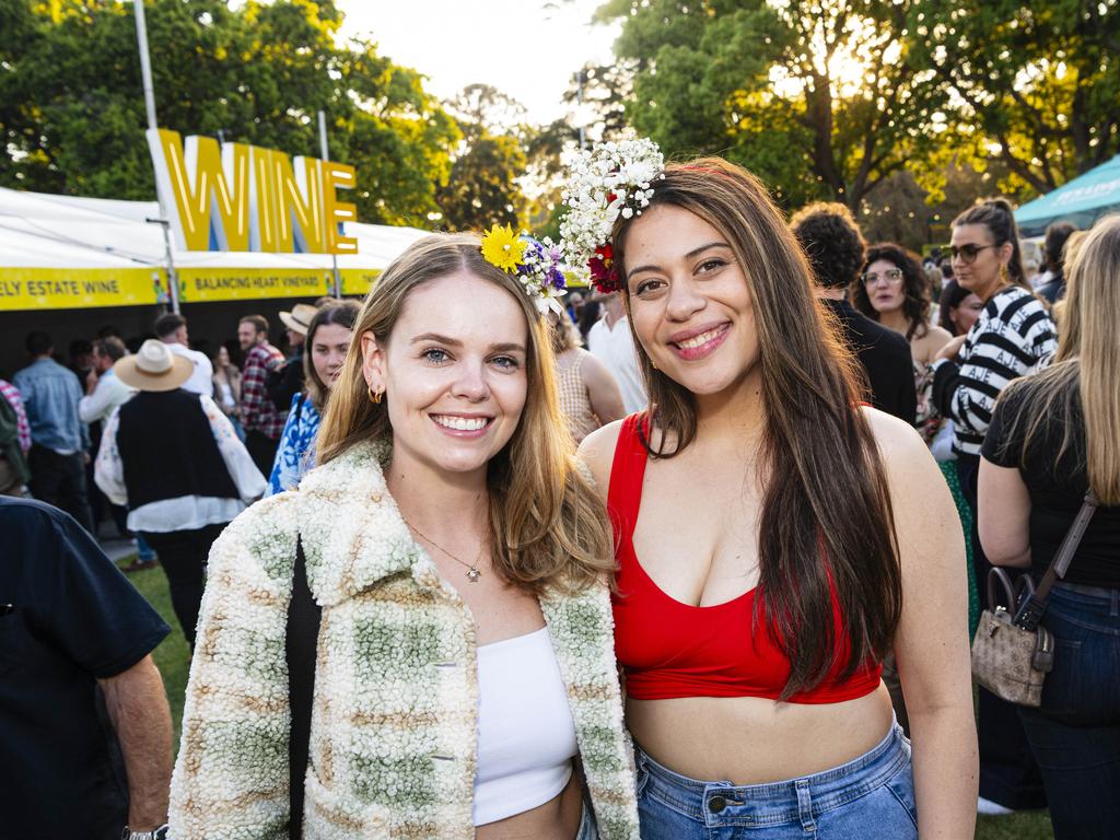 Phebe Mills (left) and Jaye Purea at the Toowoomba Carnival of Flowers Festival of Food and Wine, Saturday, September 14, 2024. Picture: Kevin Farmer