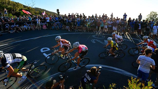 Herald Sun Tour. Stage 3. Moonah Links to Arthurs Seat.