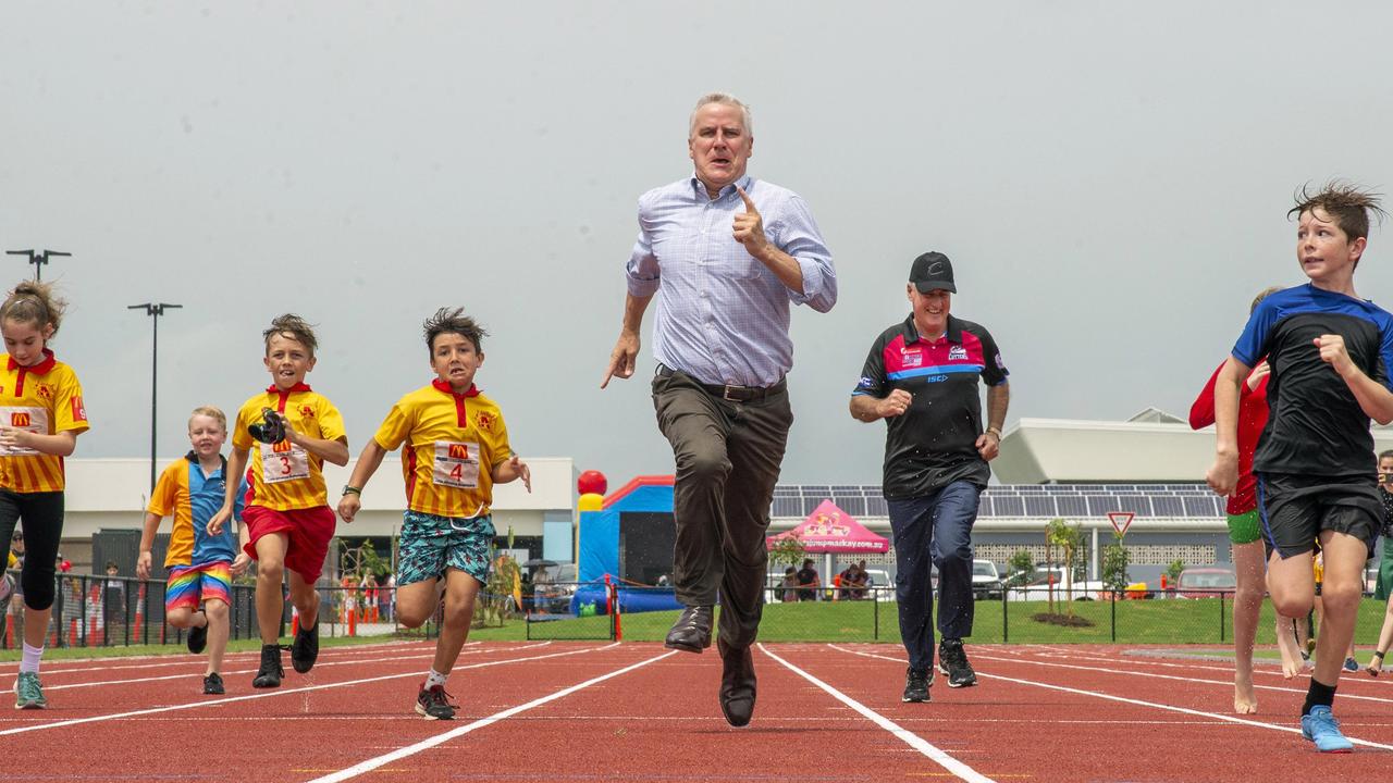 Mackay, 09 Mar 19, Opening of the Aquatic & recreation complex at CQUniversity, MackayVIP Race against Mackay Mayor Cr Greg Williamson.Photo : Daryl Wright