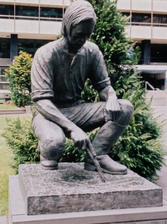 The statue of John Pascoe Fawkner when it was displayed in Collins St.