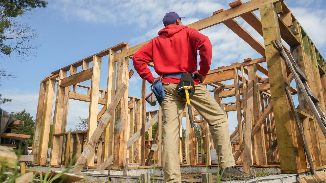 The average cost of building a new house around the country surpassing $500,000 for the first time in December 2024.